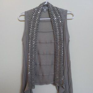 Vest/Medium Gray Sequenced
